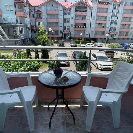 Front Beach Exclusive Apartments Struga Bagian luar foto