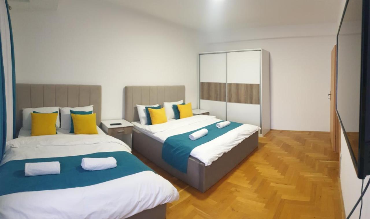 Front Beach Exclusive Apartments Struga Bagian luar foto