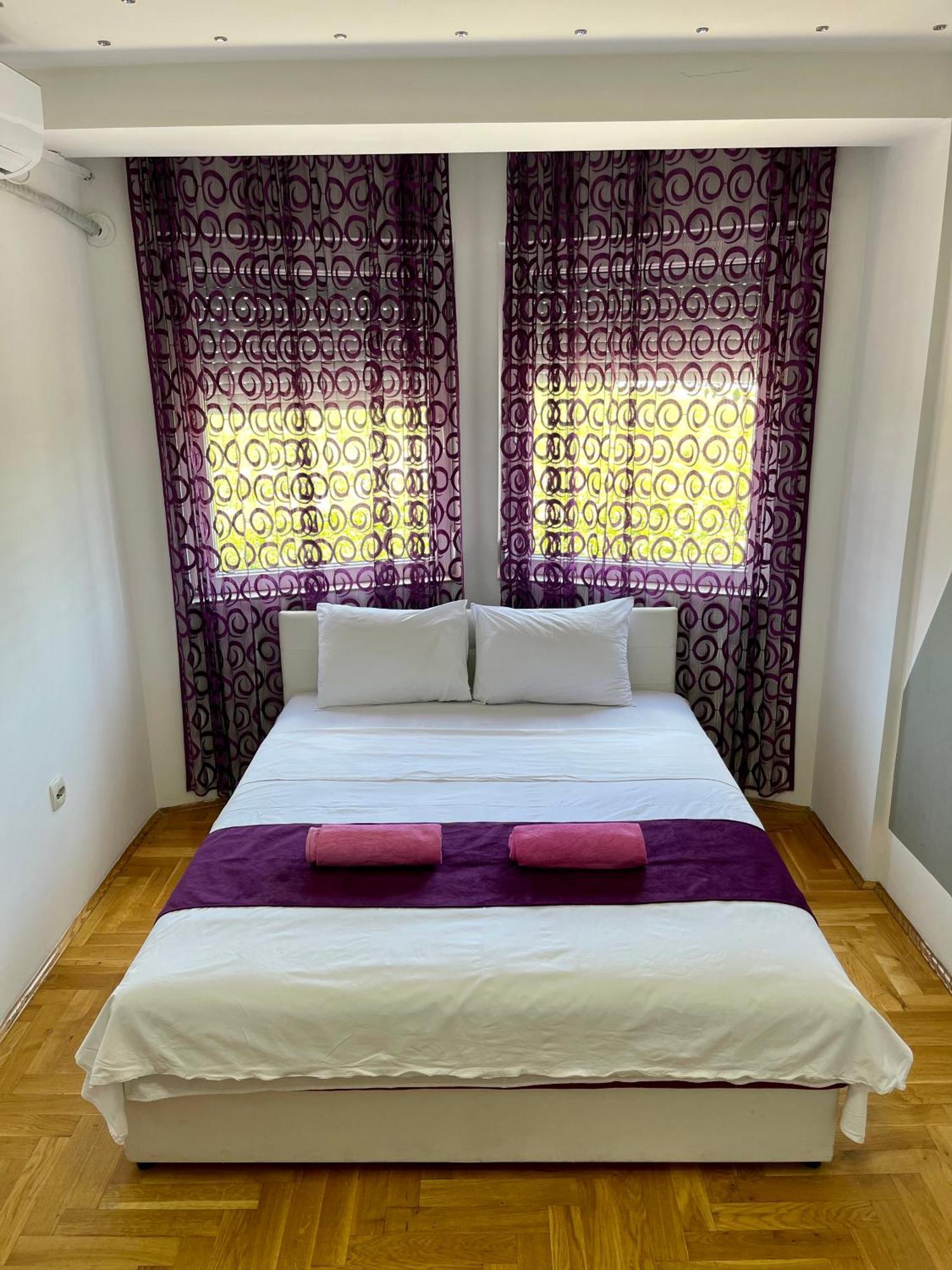Front Beach Exclusive Apartments Struga Bagian luar foto