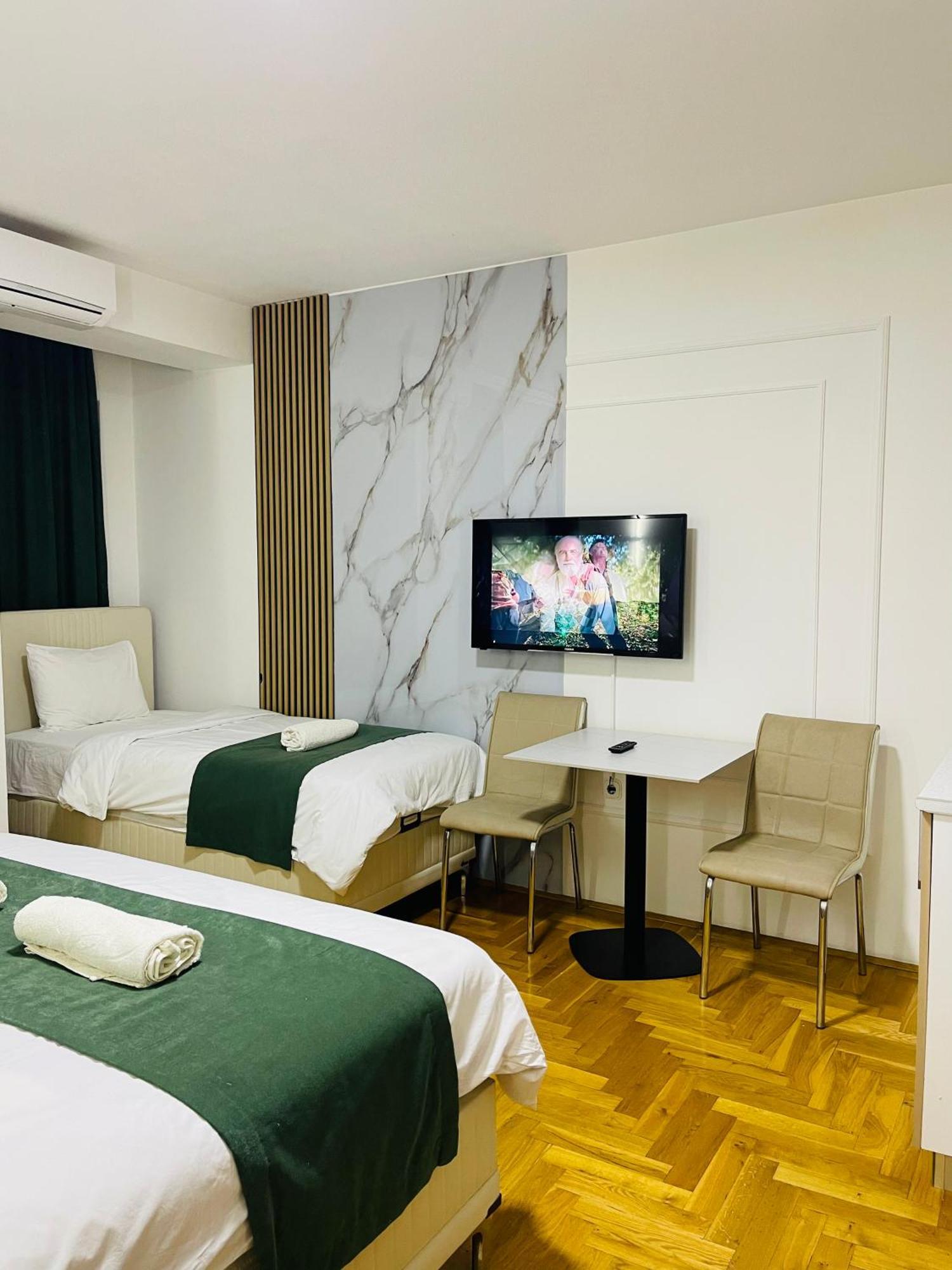 Front Beach Exclusive Apartments Struga Bagian luar foto